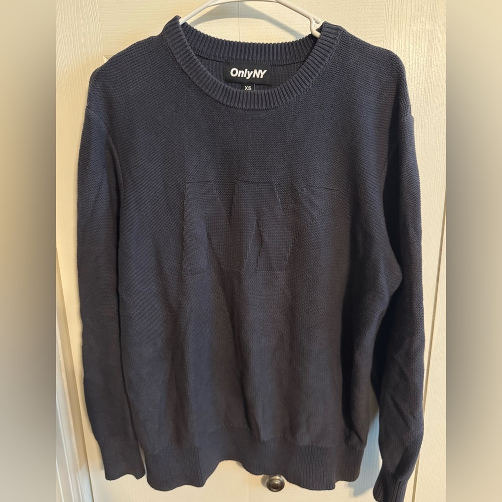 Only NY men’s xs crew neck sweater blue